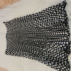 THEORY pleated skirt sz 10 woman